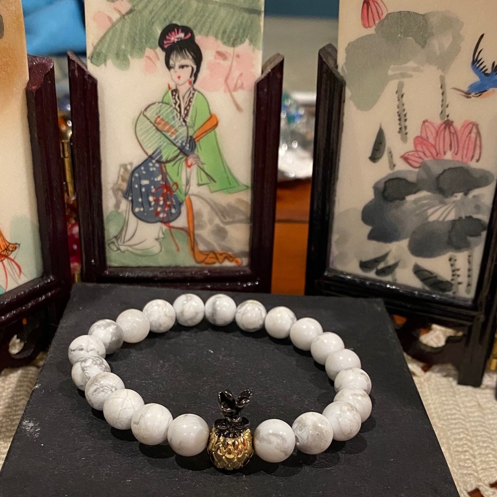 3/$10 Elegant White Stone Beaded Bracelet with Gold Charm